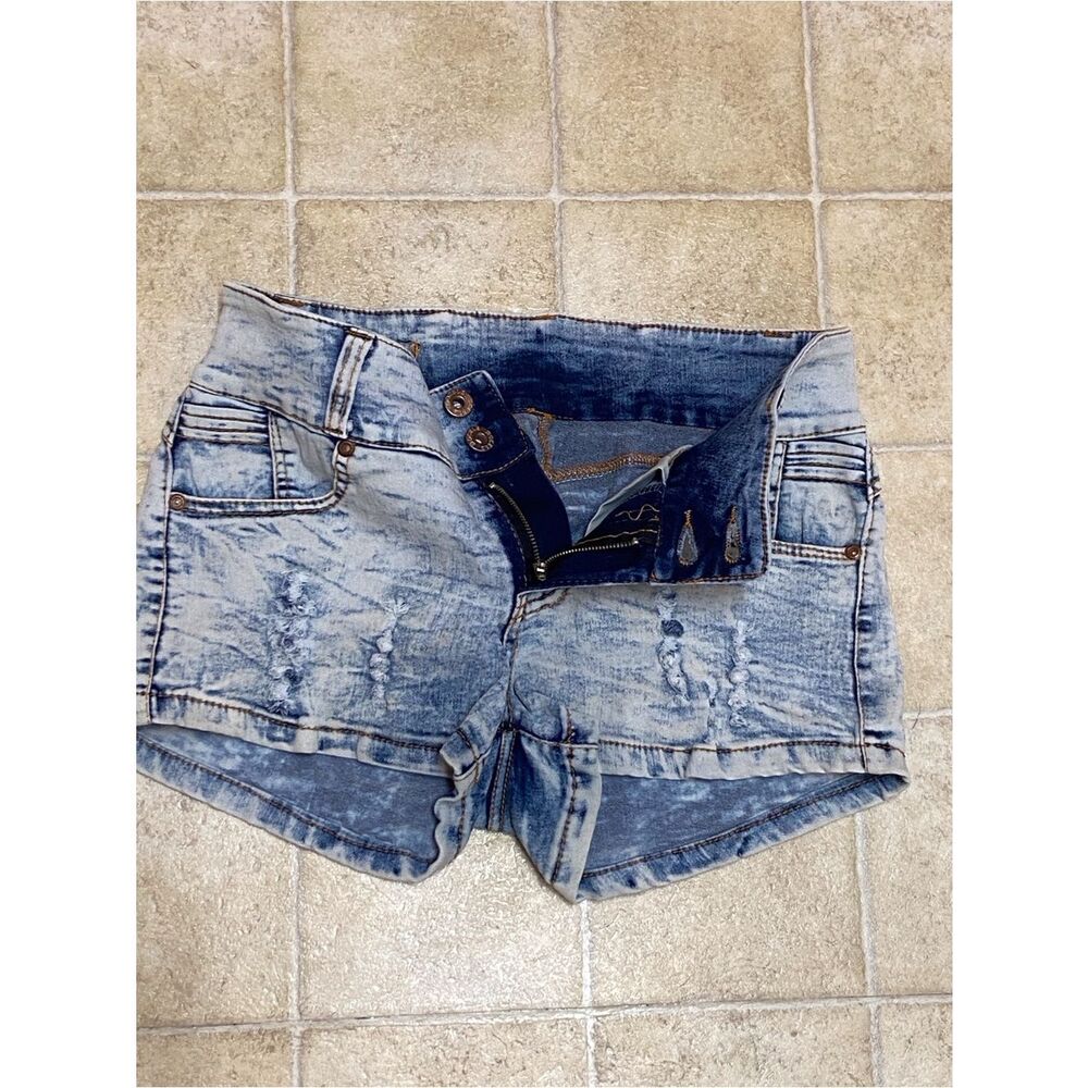 Docele Destressed Light Blue Acid Wash Denim Jean Shorts - Women Size 32